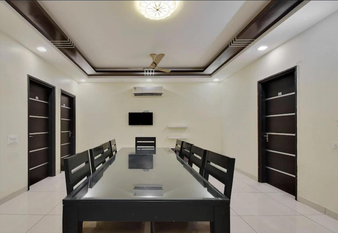 The Shashank Villa Панчкула Экстерьер фото